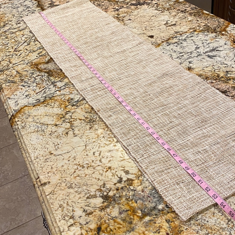 TABLE RUNNER - Picture 4 of 5